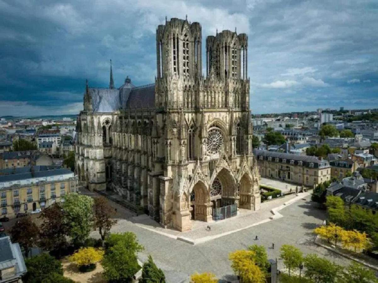 Appartement Cosy Proche Cathedrale Reims Eksteriør bilde