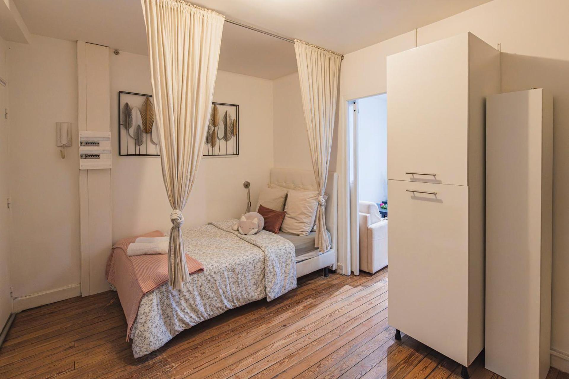 Appartement Cosy Proche Cathedrale Reims Eksteriør bilde